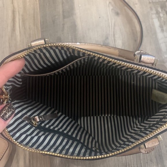 Kate Spade Purse - Picture 7 of 9